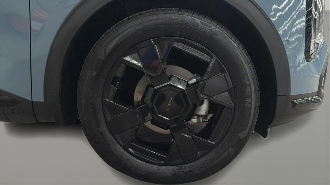 2025 Kia Sportage Gt Line (AWD), Automatic, 28275 km, Right Front Wheel