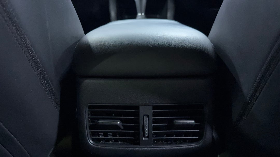 2019 Mazda 3 G25 Gt, Automatic, 82403 km, Rear A/C Vent