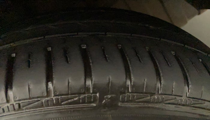 2015 Hyundai Grand i10 SPORTZ 1.2 KAPPA VTVT, Petrol, Manual, 92,957 km, Left Rear Tyre Tread