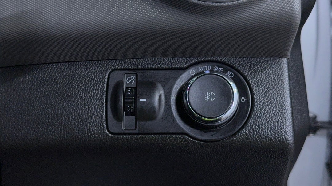 2017 Holden Barina Lt, Automatic, 108864 km, Utility Switches/Buttons