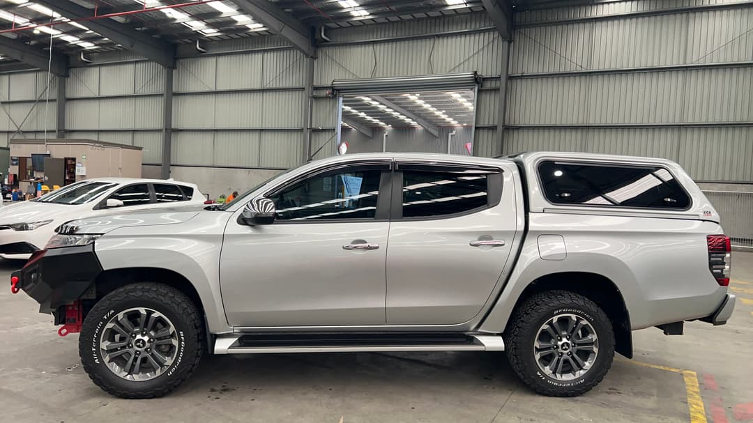 2020 Mitsubishi Triton Gls (4x4), Automatic, 71785 km, Left Side View