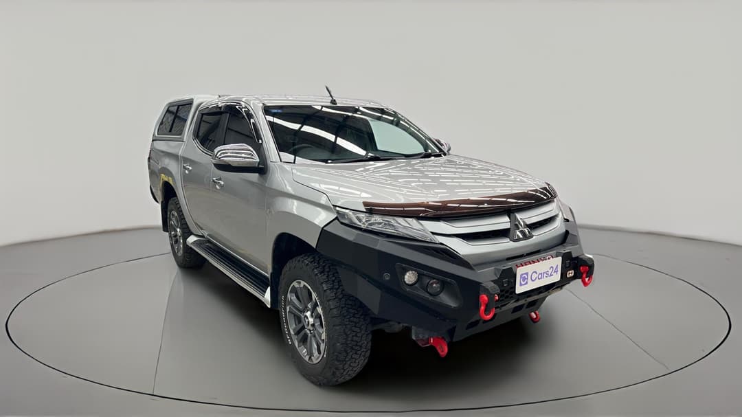 2020 Mitsubishi Triton Gls (4x4), Automatic, 71785 km, Right Front Diagonal (45- Degree) View
