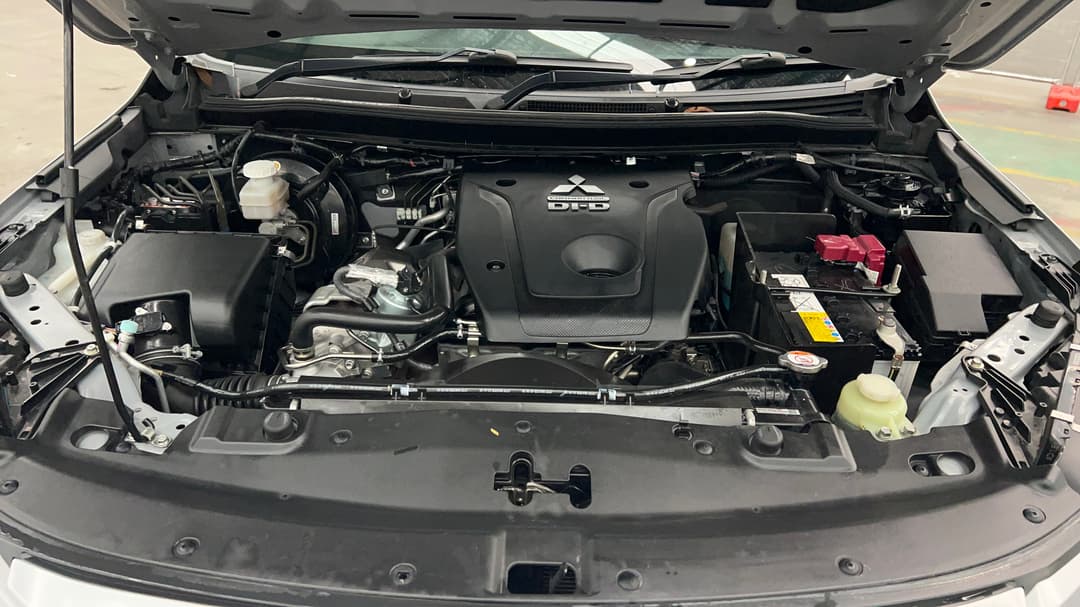 2020 Mitsubishi Triton Gls (4x4), Automatic, 71785 km, Open Bonnet (Engine)