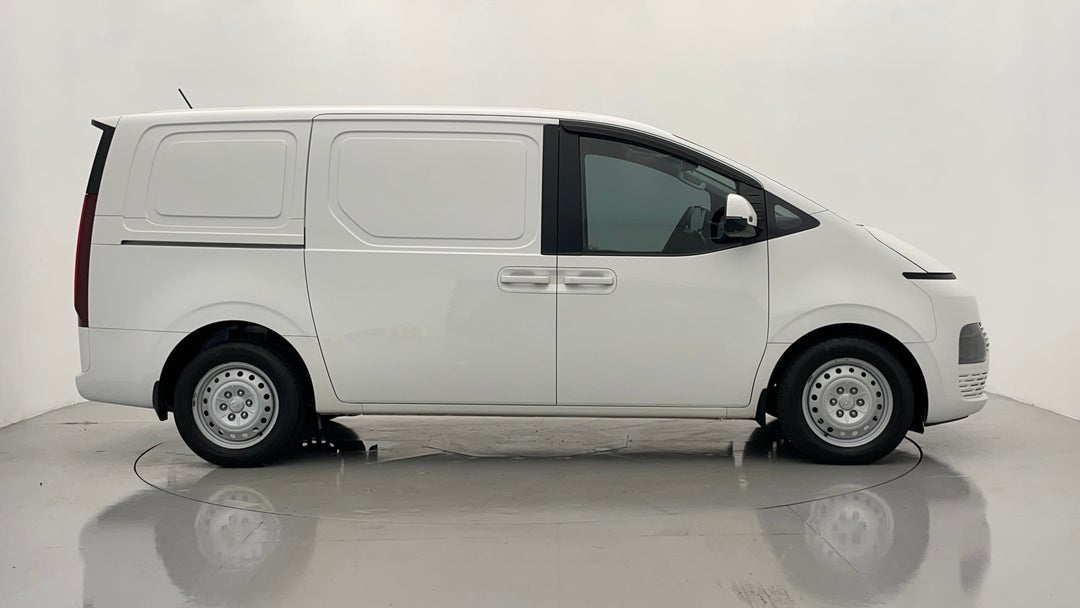 2021 Hyundai Staria Load Lr 2s 2.2d Liftback, Automatic, 74945 km, Right Side View