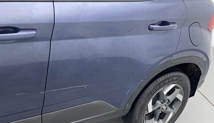 2021 Hyundai VENUE SX 1.5 CRDI, Diesel, Manual, 1,21,850 km, Rear left door - Minor scratches