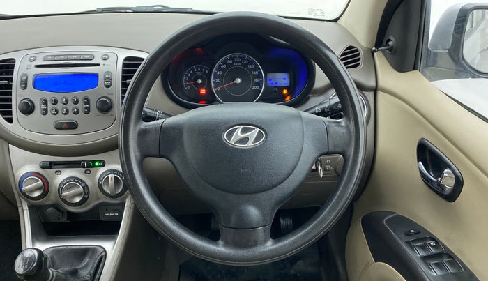 2015 Hyundai i10 SPORTZ 1.1 IRDE2, Petrol, Manual, 59,006 km, Steering Wheel Close Up