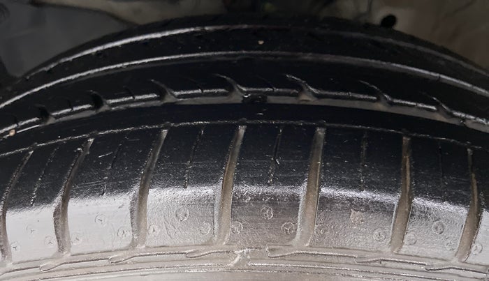 2019 Honda City V MT PETROL, Petrol, Manual, 20,593 km, Left Front Tyre Tread