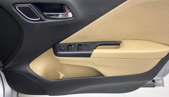 2019 Honda City V MT PETROL, Petrol, Manual, 20,593 km, Driver Side Door Panels Control