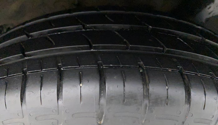 2022 Hyundai AURA S CNG, CNG, Manual, 9,259 km, Right Rear Tyre Tread