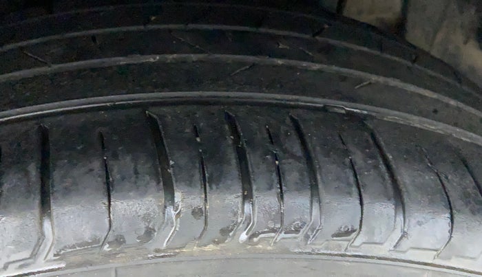 2018 Maruti S Cross ZETA 1.3, Diesel, Manual, 77,154 km, Left Rear Tyre Tread