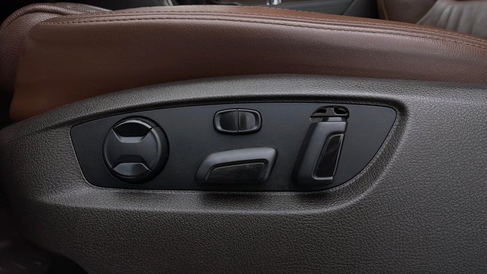 VOLKSWAGEN TOUAREG-Driver Side Adjustment Panel