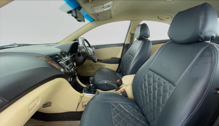 2015 Hyundai Verna FLUIDIC 1.6 VTVT S, Petrol, Manual, 59,493 km, Right Side Front Door Cabin