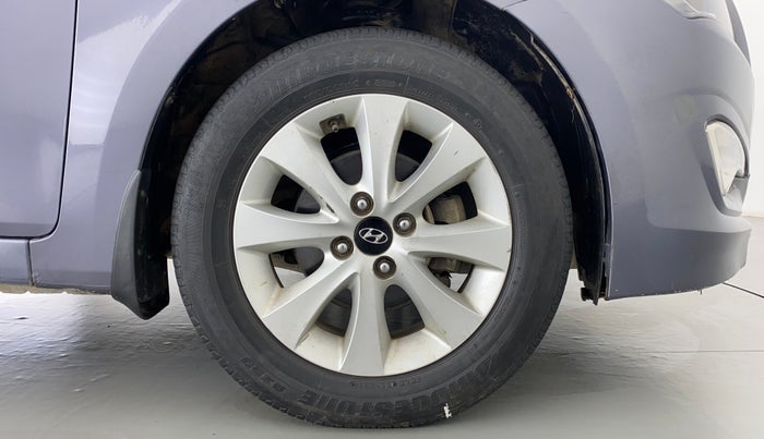 2015 Hyundai Verna FLUIDIC 1.6 VTVT S, Petrol, Manual, 59,493 km, Right Front Wheel