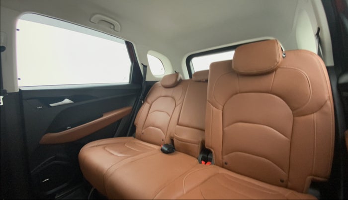 2021 MG HECTOR PLUS SMART 2.0 7STR, Diesel, Manual, 1,954 km, Reclining Back Row Seats