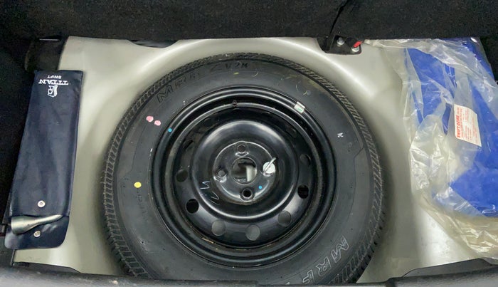 2016 Maruti Swift VXI D, Petrol, Manual, 17,139 km, Spare Tyre