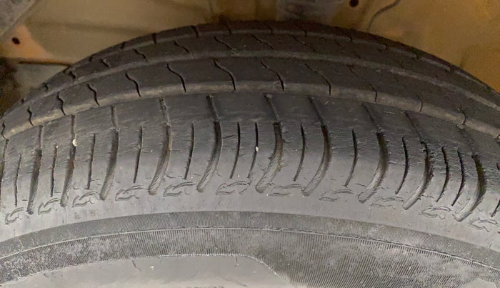 2019 Maruti S PRESSO VXI PLUS AMT, Petrol, Automatic, 13,048 km, Left Front Tyre Tread