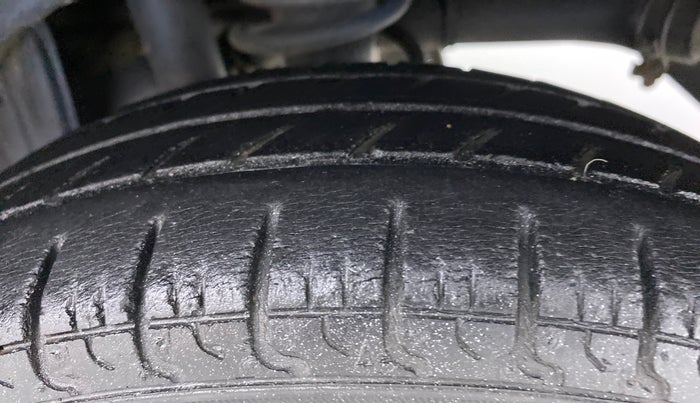2015 Maruti Alto 800 LXI, Petrol, Manual, 18,677 km, Left Rear Tyre Tread