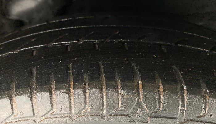 2012 Hyundai i10 ERA 1.1, Petrol, Manual, 30,035 km, Left Rear Tyre Tread