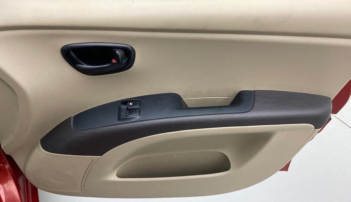 2012 Hyundai i10 ERA 1.1, Petrol, Manual, 30,035 km, Driver Side Door Panels Control