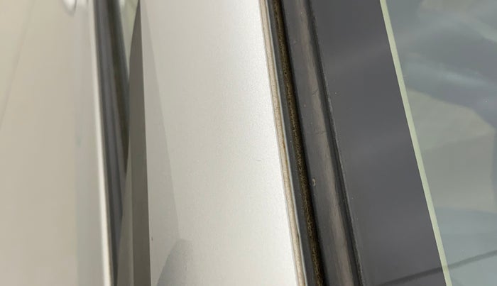 2013 Honda City 1.5L I-VTEC E MT, Petrol, Manual, 86,892 km, Right A pillar - Paint is slightly faded