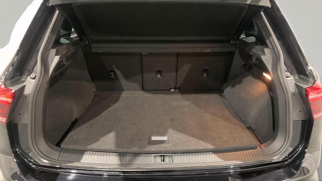 2021 Volkswagen Tiguan 162tsi R-line, Automatic, 69062 km, Boot Inside View