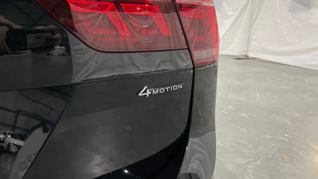 2021 Volkswagen Tiguan 162tsi R-line, Automatic, 69062 km, Badge (Boot Right Side)
