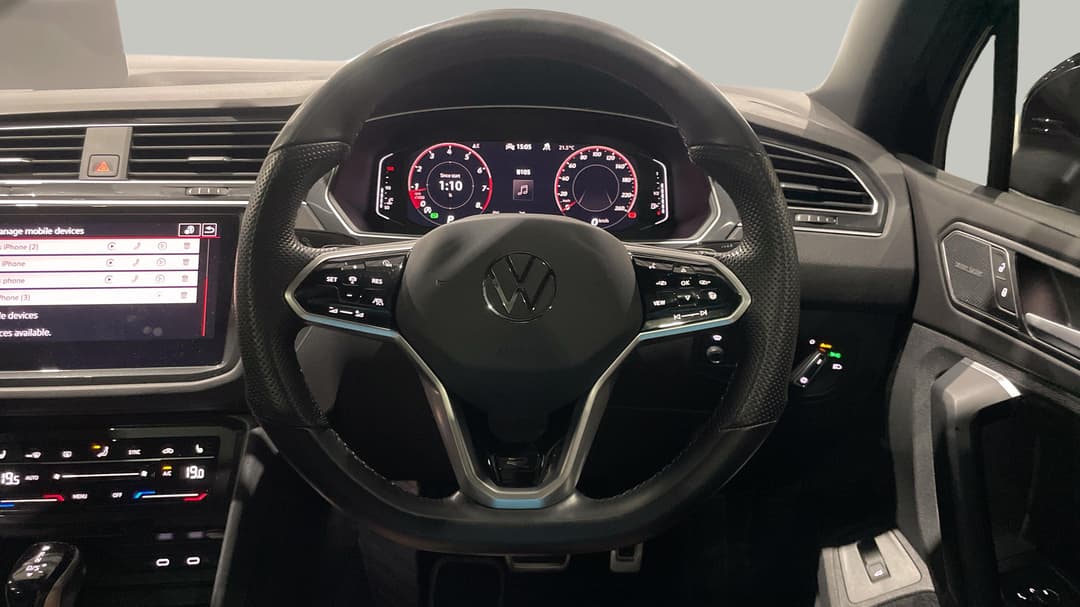 2021 Volkswagen Tiguan 162tsi R-line, Automatic, 69062 km, Steering Wheel Close-up