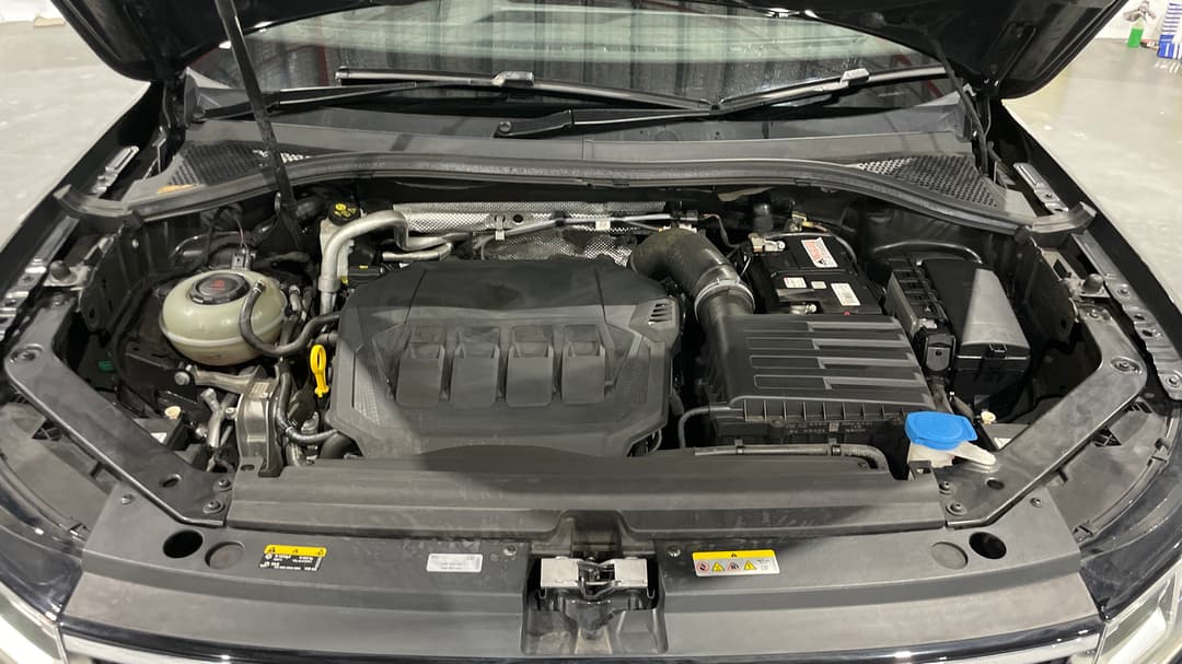 2021 Volkswagen Tiguan 162tsi R-line, Automatic, 69062 km, Open Bonnet (Engine)