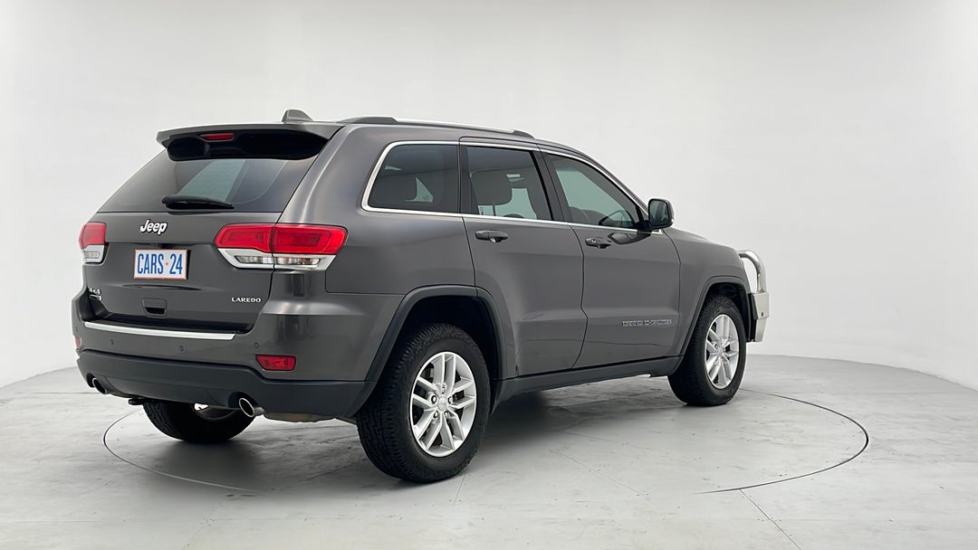 Right Back Diagonal (45- Degree) View