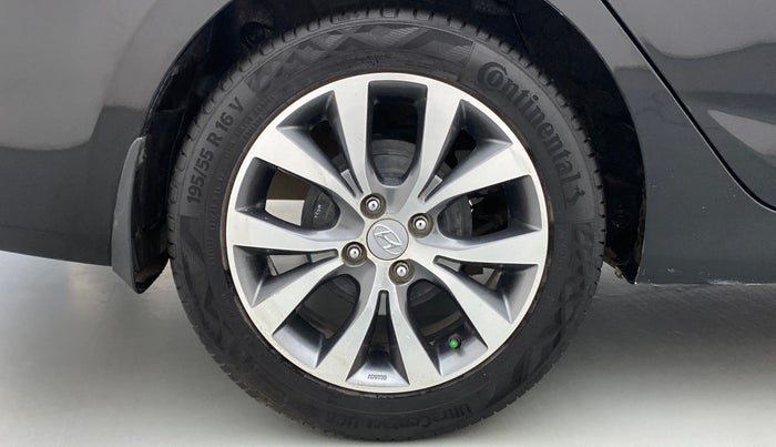 2017 Hyundai Verna 1.6 VTVT SX, Petrol, Manual, 60,051 km, Right Rear Wheel