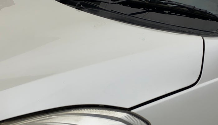 2012 Maruti Swift LXI, Petrol, Manual, 1,07,112 km, Bonnet (hood) - Paint has minor damage