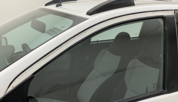 2021 Datsun Redi Go T(O), Petrol, Manual, 41,535 km, Front passenger door - Door visor damaged