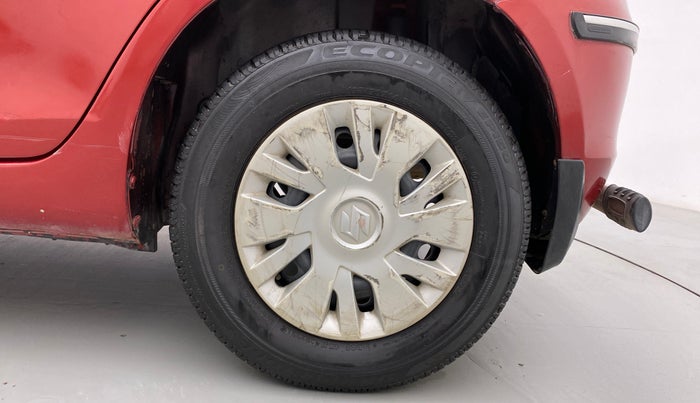 2014 Maruti Swift VXI, Petrol, Manual, 73,889 km, Left Rear Wheel