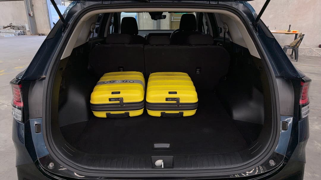 2022 Kia Sportage Sx (AWD), Automatic, 78588 km, Boot Inside View with Luggage