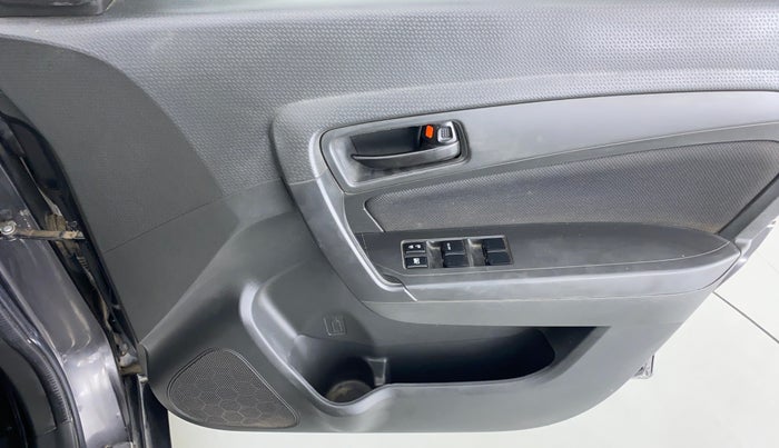 2018 Maruti Vitara Brezza VDI, Diesel, Manual, 28,566 km, Driver Side Door Panels Control