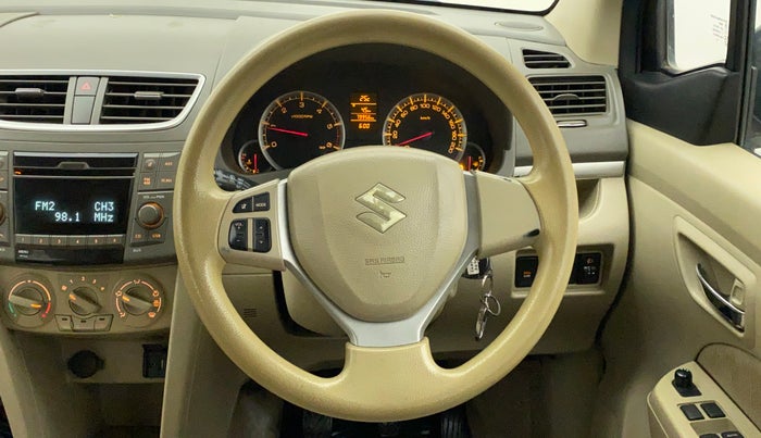2013 Maruti Ertiga ZDI, Diesel, Manual, 80,117 km, Steering Wheel Close Up