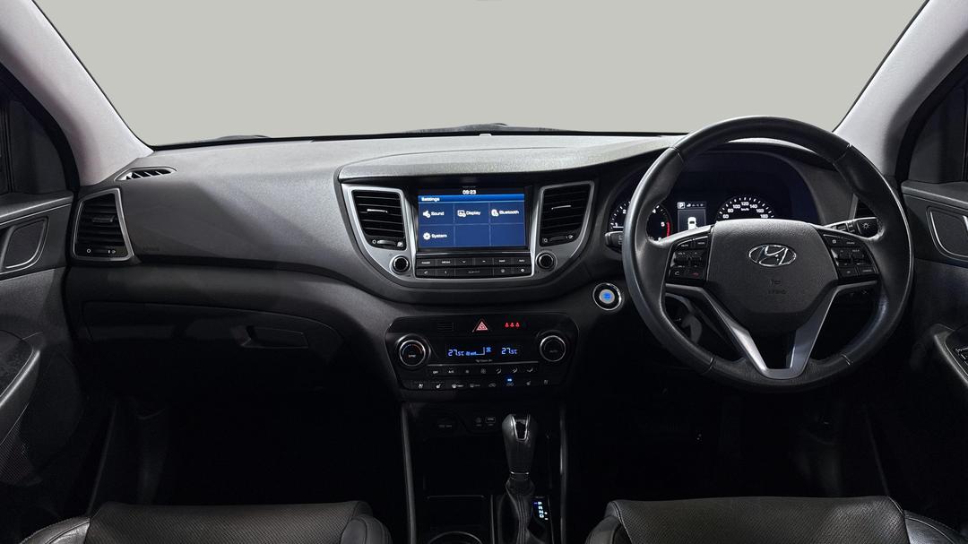2016 Hyundai Tucson Highlander R-series (AWD), Automatic, 107392 km, Dashboard View