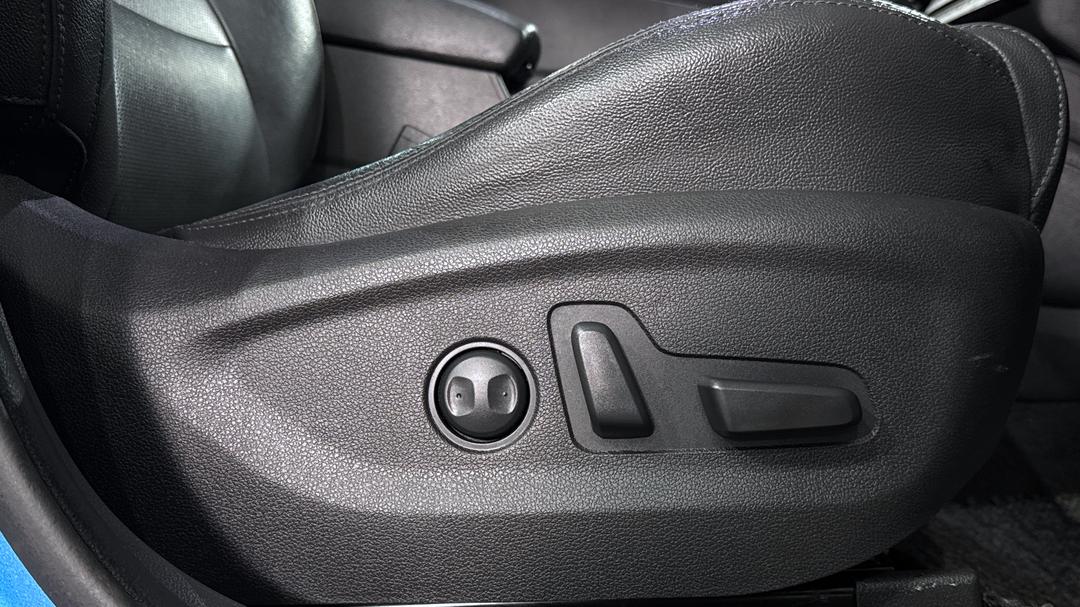 2016 Hyundai Tucson Highlander R-series (AWD), Automatic, 107392 km, Drivers Side Adjustment Panel