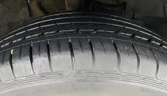 2018 Tata NEXON XT 1.2, Petrol, Manual, 16,651 km, Right Front Tyre Tread