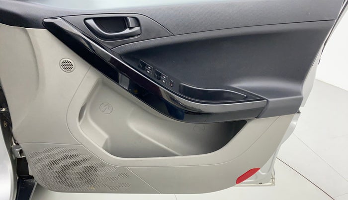 2018 Tata NEXON XT 1.2, Petrol, Manual, 16,651 km, Driver Side Door Panels Control