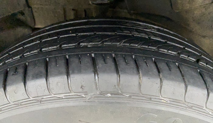 2018 Tata NEXON XT 1.2, Petrol, Manual, 16,651 km, Right Rear Tyre Tread