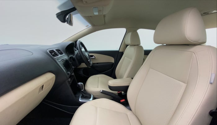 2021 Volkswagen Vento HIGHLINE PLUS 1.0 TSI AT, Petrol, Automatic, 25,578 km, Right Side Front Door Cabin