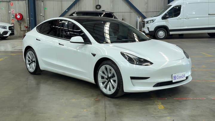 2021 - Tesla Model 3 - Sedan - Electric - Automatic