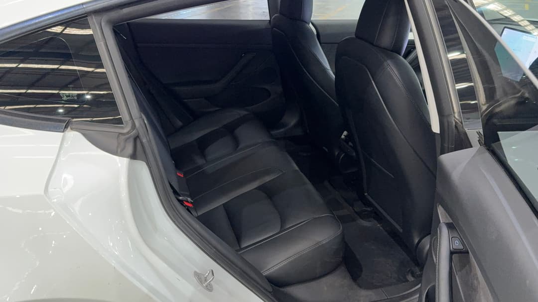 2021 Tesla Model 3 Standard Range Plus RWD, Automatic, 53942 km, Right Side Rear Door Cabin View