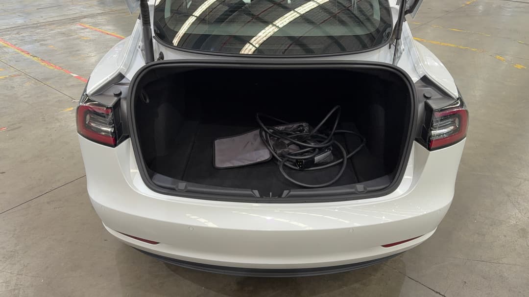 2021 Tesla Model 3 Standard Range Plus RWD, Automatic, 53942 km, Boot Inside View