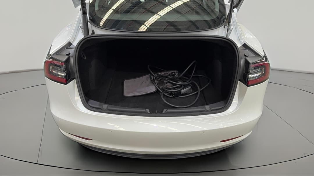2021 Tesla Model 3 Standard Range Plus RWD, Automatic, 53942 km, Boot Inside View
