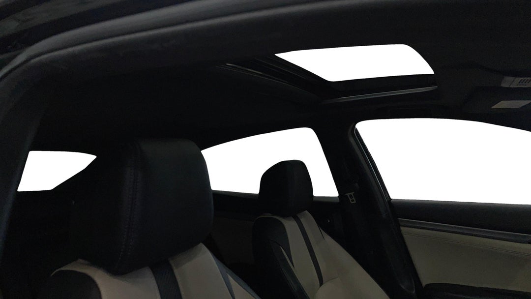 Interior Sunroof/Moonroof