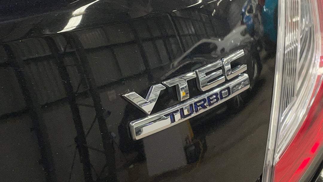 Badge (Boot Right Side)