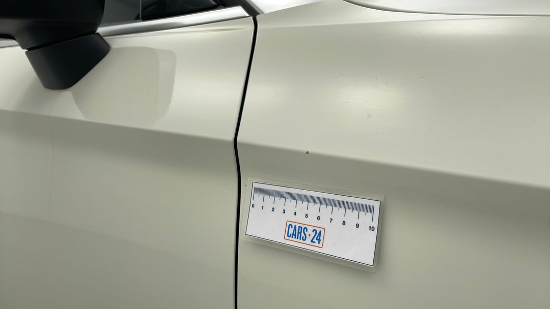 Quarter Panel Front RHS Guard Chip