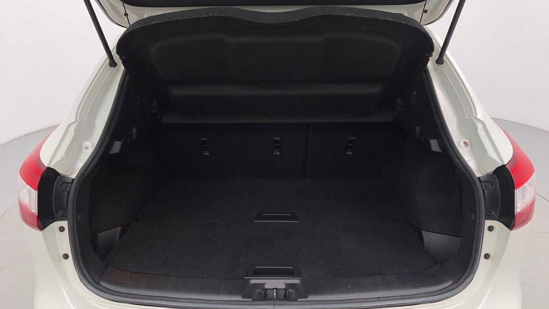 2015 Nissan Qashqai Ti, Manual, 134317 km, Boot Inside View